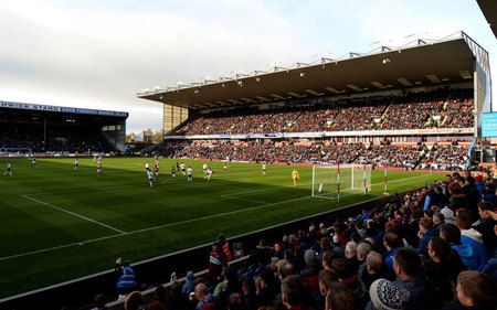 某出版社推 某出版社推